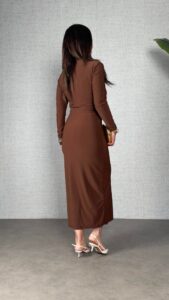 Kadın Balıkçı Yaka Toka Detay Sandy Kumaş Midi Boy Elbise - Görsel 2