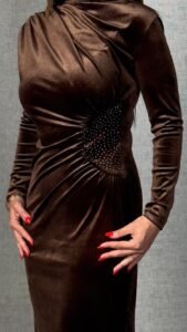 Kadınbalıkçı Yaka Büzgü Ve Taş Işleme Detay Maxi Boy Kadife Elbise - Görsel 2