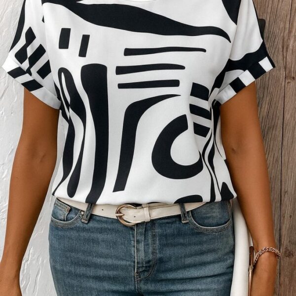 Kadın Kısa Kollu Yuvarlak Yaka Desenli Süprem Bluz