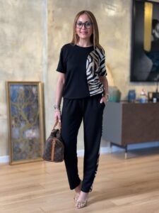 Kadın Bisiklet Yaka Kısa Kol Leopar Desen Bluz Ve Pantolon Ikili Takım - Görsel 8