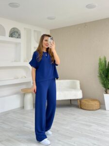 Kadın Modal Kumaş V Yaka Tişört Ve Bol Kesim Pantolon Ikili Takım - Görsel 3