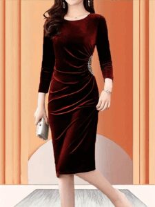 Kadın Uzun Kollu Bot Yaka Yanı Taş Detaylı Midi Kadife Elbise - Görsel 4