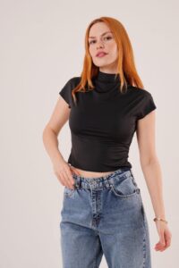Boğazlı Parlak Kumaş Siyah Crop