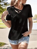 Kadın Kısa Kollu V Yaka şerit Detay Viskon Bluz - Görsel 2