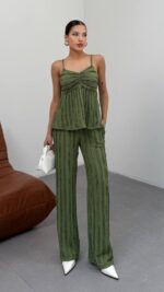Kadın Haki Dokulu Askılı Üst Ve Bol Paça Pantolon 2’li Takım - Görsel 2