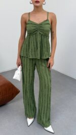 Kadın Haki Dokulu Askılı Üst Ve Bol Paça Pantolon 2’li Takım - Görsel 6