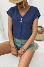 Kadın Kısa Kollu V Yakalı Düğmeli Keten Bluz - Görsel 2