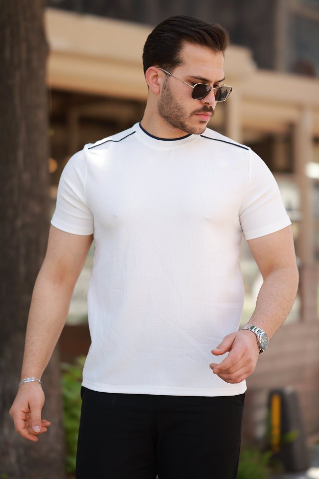 33ece192e9ee26d1d12d5cdb6bda57a8_30824-0.jpg Erkek Omuzlar çizgi Detaylı Kısa Kollu T-shirt - Görsel 1