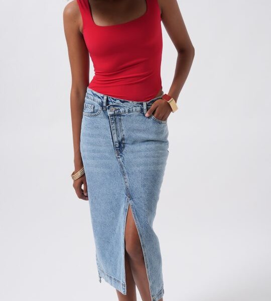 Kare Yaka Kalın Askılı Bodysuit