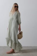 Çizgili Oversize V Yaka Elbise - Görsel 3