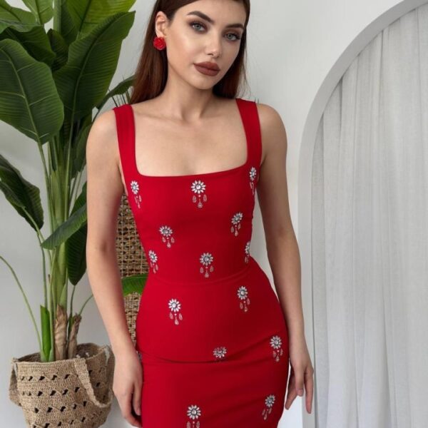 Ners Taş Detaylı Elbise
