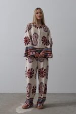 Desenli Kolları Volanlı Pantolon Takım - Görsel 3