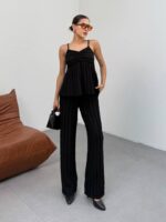 Kadın Siyah Dokulu Askılı Üst Ve Bol Paça Pantolon 2’li Takım - Görsel 4