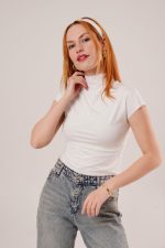 Boğazlı Parlak Kumaş Beyaz Crop - Görsel 3