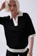 V Yaka Dokulu T-Shirt - Görsel 4