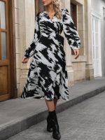 Kadın Uzun Kollu Kruvaze Yakalı Yandan Bağlamalı Desenli Mini Modal Elbise - Görsel 7