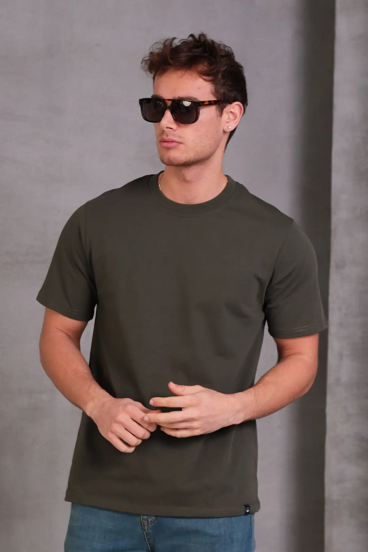 33ece192e9ee26d1d12d5cdb6bda57a8_49158-0.jpg Erkek Relax Fit Bisiklet Yaka %100 Pamuk Rahat Kesim Basic Tişört - Görsel 1