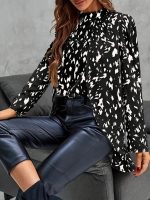 Kadın Uzun Kollu Yarı Balıkçı Yaka Desenli Dokuma Bluz - Görsel 6