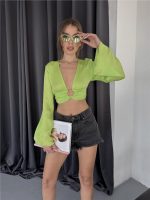 SATEN CROP TOKA DETAYLI BLUZ