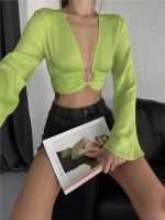 SATEN CROP TOKA DETAYLI BLUZ - Görsel 2