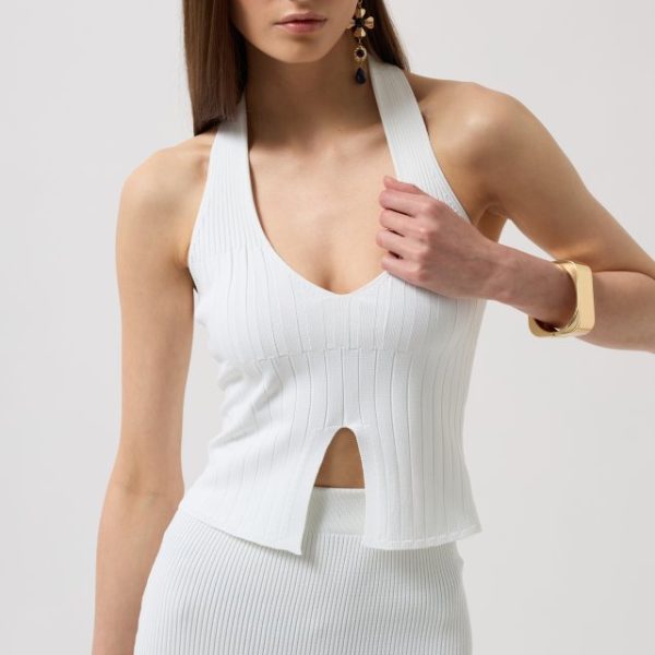 V Detay Dokulu Crop Bluz