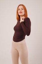Yaka Detay Uzun Kollu Basic Kahverengi Bluz - Görsel 3