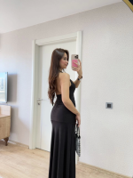 Sırt Dekolteli Uzun Kollu Elbise