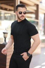 Erkek Desenli çizgi Kabartmalı Kısa Kollu Tişört - Görsel 2