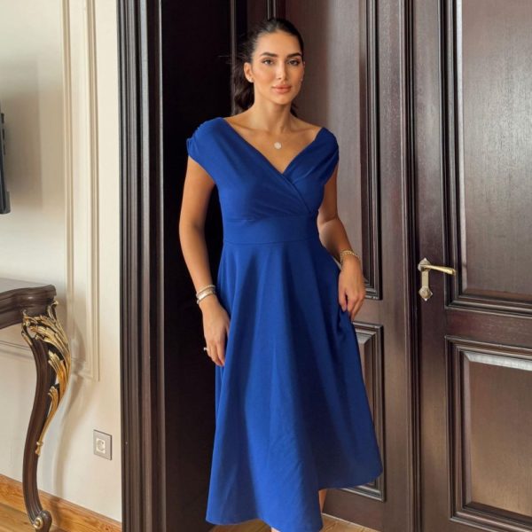 Kadın Kısa Kollu Kruvaze Yaka Eteği Volanlı Krep Elbise