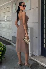 Göğsü Aksesuarlı Önü Yırtmaçlı Elbise 2899 - Görsel 4