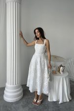 Beyaz Arkası Korse Detaylı Uzun Elbise - Görsel 4