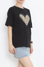 Sevgililer Günü İçin Özel Tasarım Leopar Kalp Baskılı T-shirt - Görsel 2