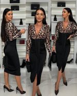 Kadın Dijital Baskılı Full Likralı Kristal örme Kumaş Drape Detaylı Yırtmaç Dekolteli Midi Boy Elbise - Görsel 7