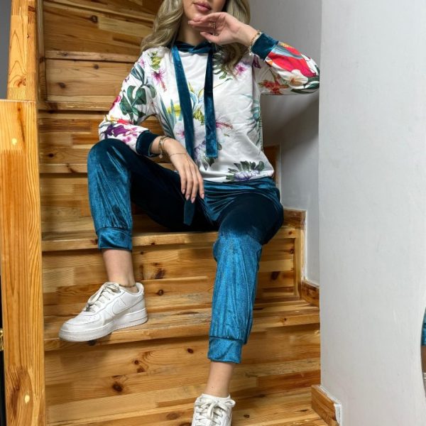 Kadın Kadife Kumaş Uzun Kollu Kapüşon Detay çiçek Baskılı Sweat Ve Pantolon Ikili Takım
