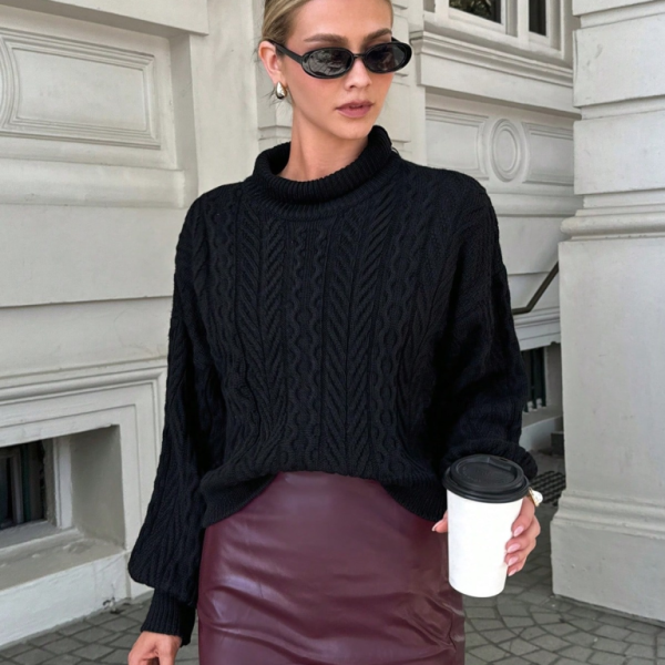 Uzun Kollu Yarı Balıkçı Yaka Triko Bluz