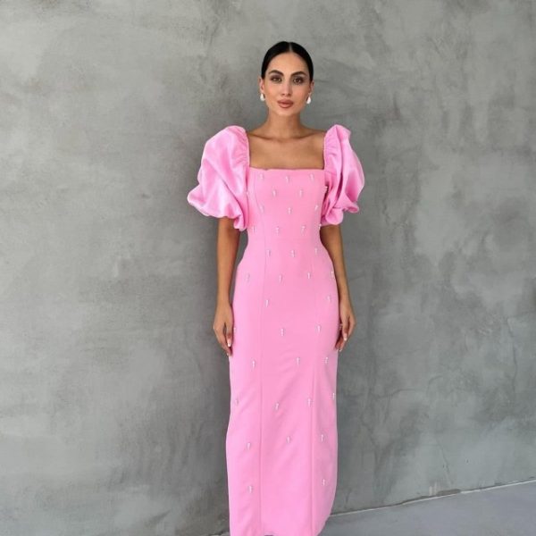 Pembe İşlemeli Kolu Garnili Elbise