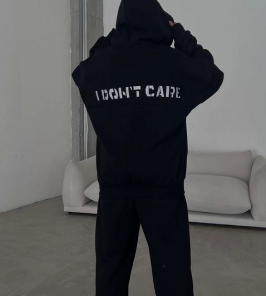 Nakış İşlemeli Üç İplik Sweat Takım- Siyah