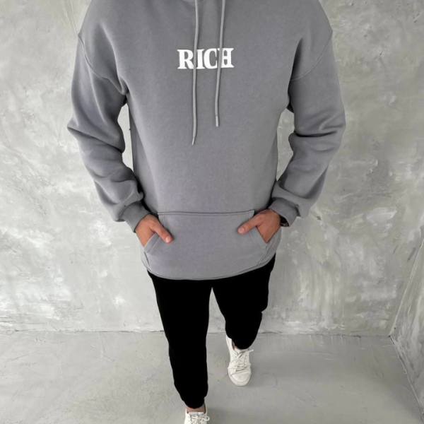 Uzun Kol Kapşonlu Göğüs Baskılı SweatShirt