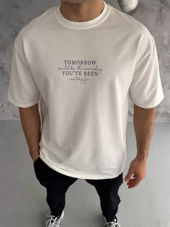 33ece192e9ee26d1d12d5cdb6bda57a8_84026-0.jpg Unisex Bisiklet Yaka Baskılı Oversize T-Shirt - Görsel 1