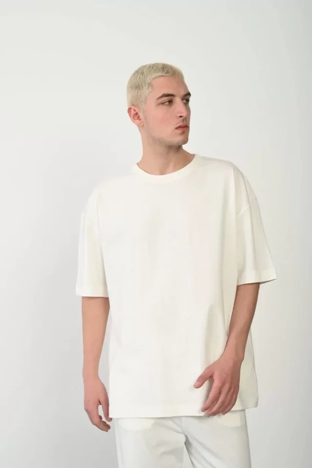 33ece192e9ee26d1d12d5cdb6bda57a8_89322-0.jpg Unisex Basic Bisiklet Yaka Oversize T-Shirt - Görsel 1